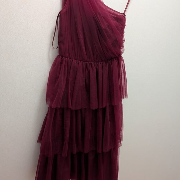 ONE SHOULDER TULLE CHI CHI LONDON DRESS - Picture 2 of 8